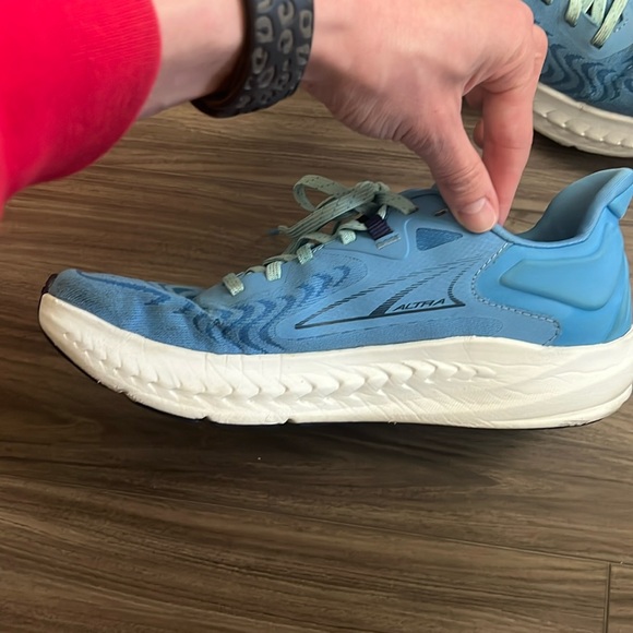Altra Running Women's Blue Athletic Shoes - Picture 9 of 14